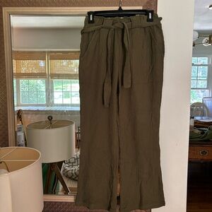 NWT Sincerely Jules olive green muslin gauze pants, Small